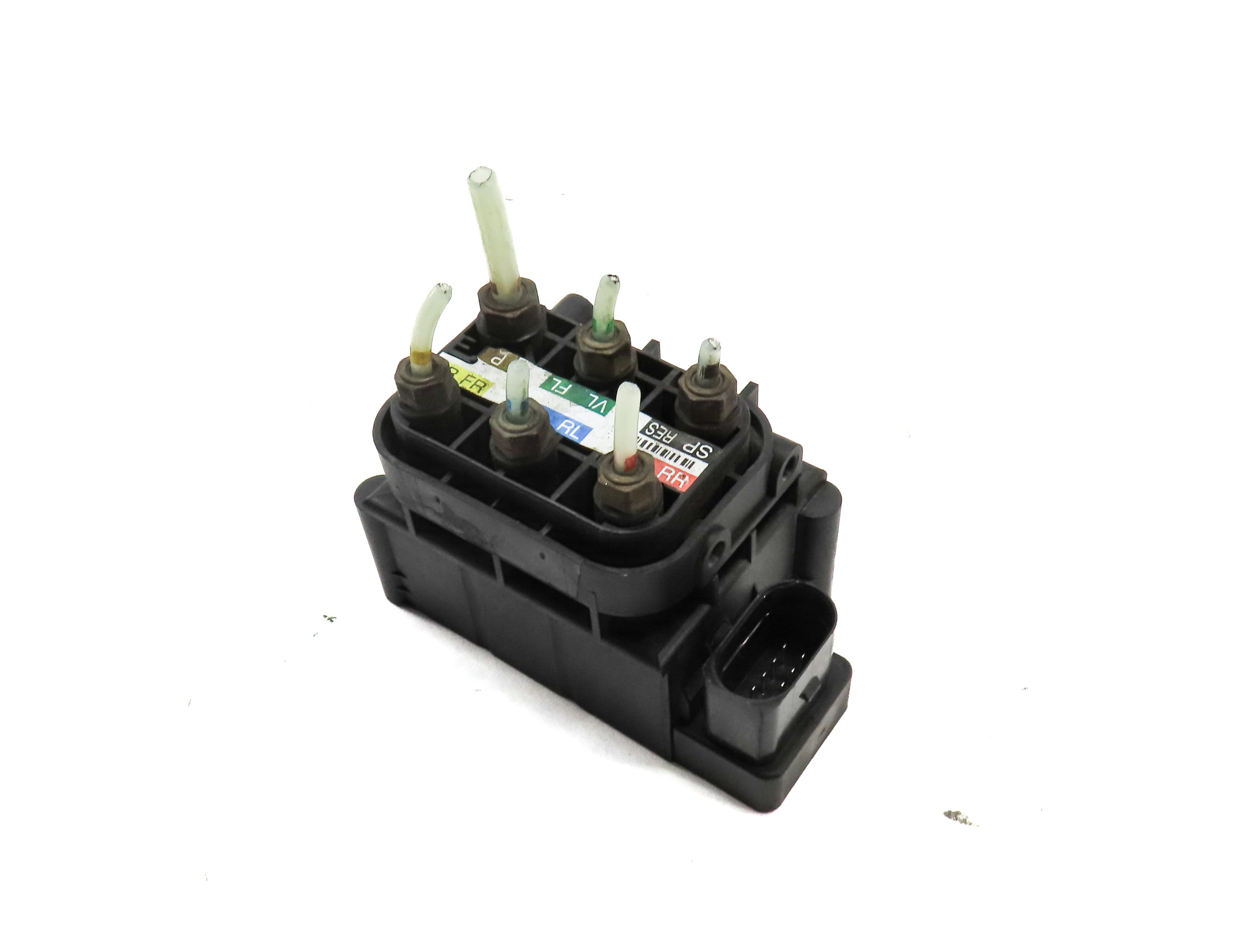 2013 MERCEDES GL450 (X166) 4.6L (278.928) AIR SUSPENSION VALVE BLOCK — exact item pictured